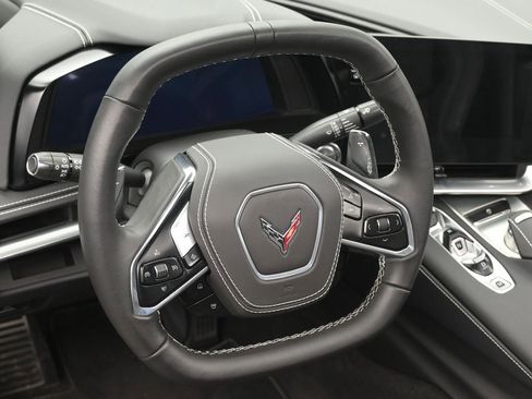 Used 2025 Chevrolet Corvette Stingray Coupe w/ Z51 Performance Package image 20