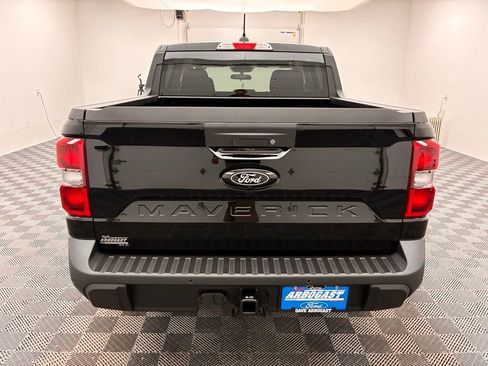 New 2025 Ford Maverick XLT w/ Black Appearance Package image 8