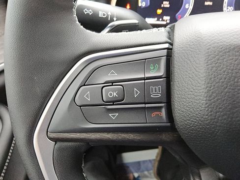 New 2026 Jeep Grand Cherokee Altitude image 27