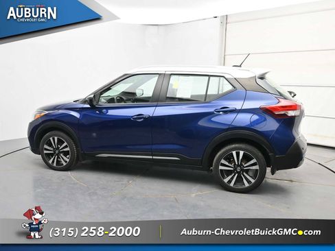 Used 2020 Nissan Kicks SR w/ SR Premium Package image 14