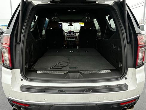 Used 2021 Chevrolet Suburban High Country image 34
