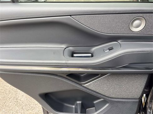 New 2025 Lincoln Navigator Reserve w/ Jet Appearance Package image 19