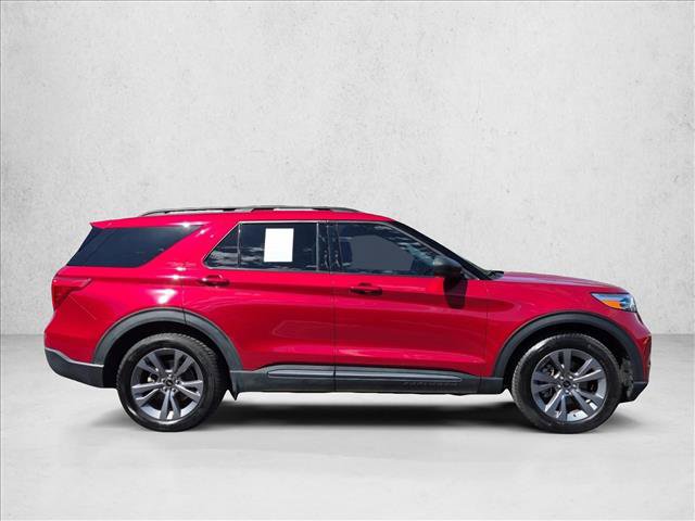 Used 2021 Ford Explorer XLT w/ Equipment Group 202A RWD image 4