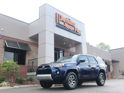 Used 2018 Toyota 4Runner TRD Off-Road image 33