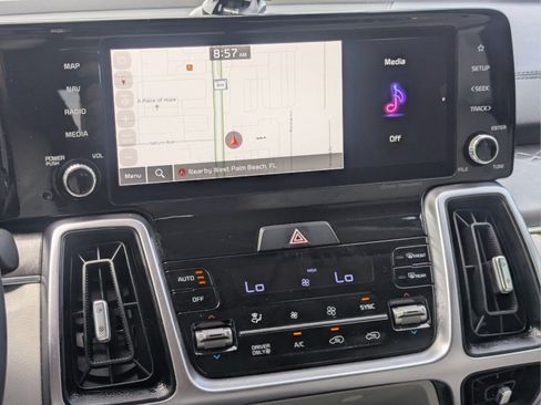 Certified 2024 Kia Sorento EX FWD image 31