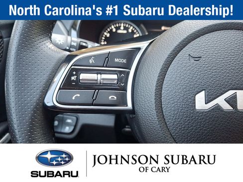 Used 2022 Kia Seltos SX w/ Sunroof Package AWD/4WD image 19