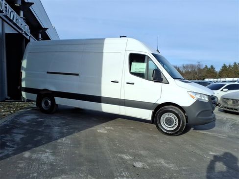 New 2026 Mercedes-Benz Sprinter 2500 image 6