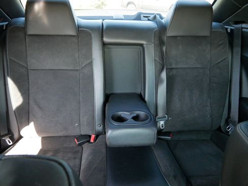 Used 2015 Dodge Challenger R/T Scat Pack w/ Leather Interior Group RWD image 12
