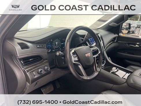 Used 2020 Cadillac Escalade ESV Platinum image 21