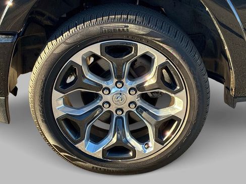 Used 2022 RAM 1500 Limited AWD/4WD image 21