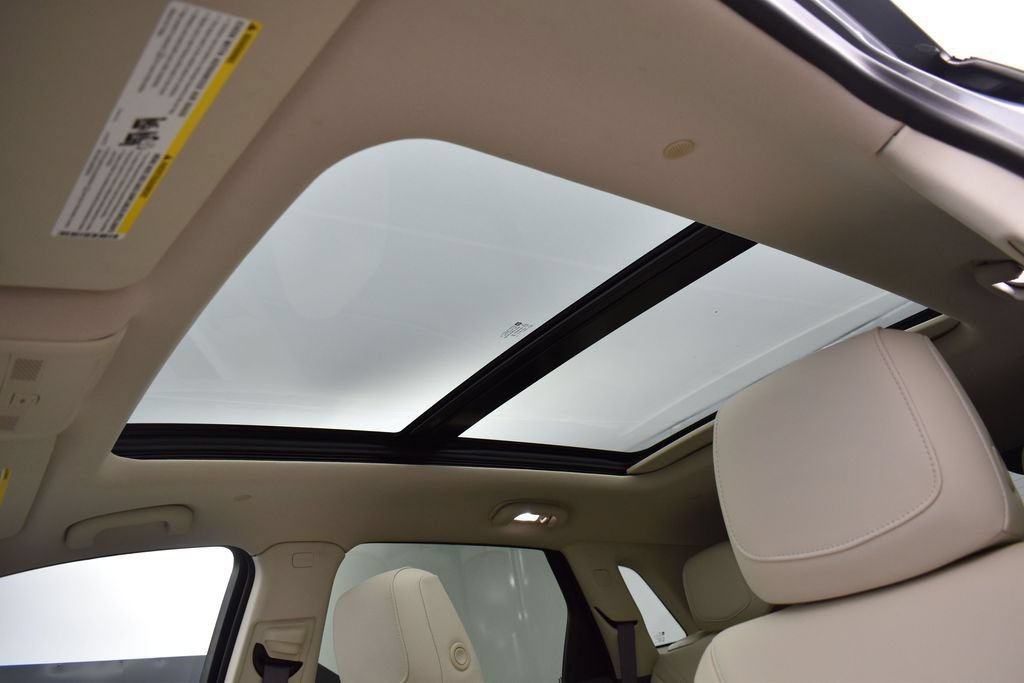 Certified 2024 Cadillac XT5 Premium Luxury AWD/4WD image 25