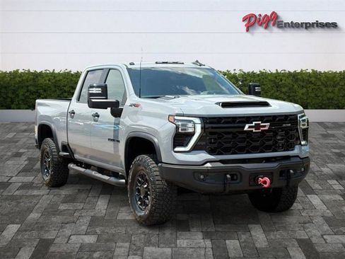 Used 2024 Chevrolet Silverado 2500 ZR2 w/ ZR2 Bison Edition AWD/4WD image 7