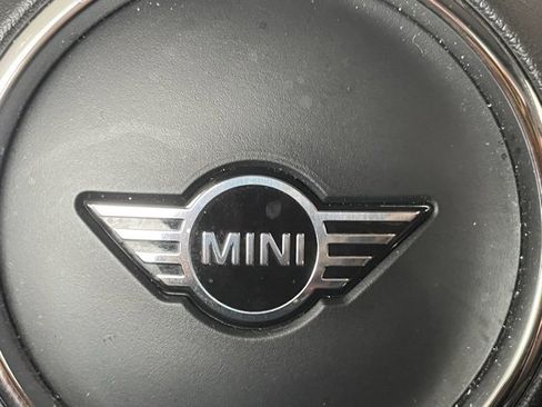 Used 2023 MINI Cooper 2-Door Hardtop image 14