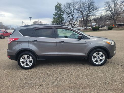 Used 2014 Ford Escape SE w/ Cargo Utility Package image 6