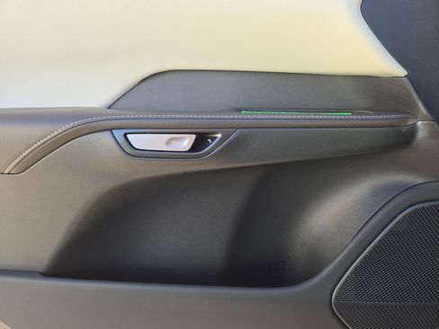 New 2026 Lexus RX 450h AWD image 15