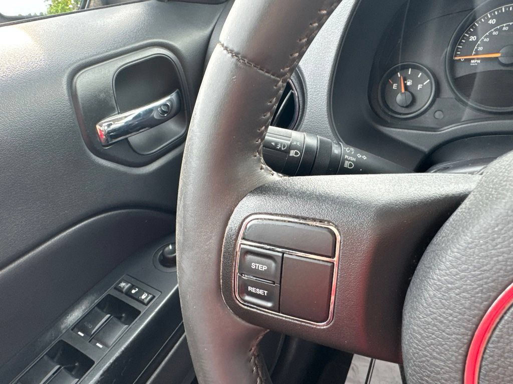 Used 2015 Jeep Patriot High Altitude FWD image 18