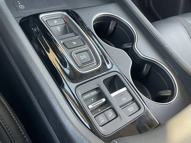 Used 2025 Honda Pilot Touring image 22