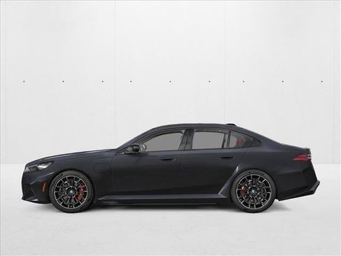 New 2027 BMW M5 AWD/4WD image 3