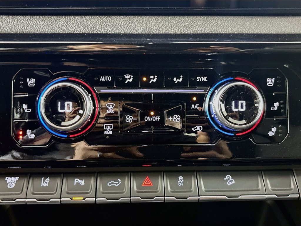 New 2026 GMC Sierra 3500 AT4 w/ AT4 Premium Plus Package AWD/4WD image 16