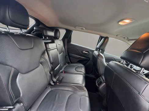 Used 2014 Jeep Cherokee Limited w/ Technology Group FWD image 9