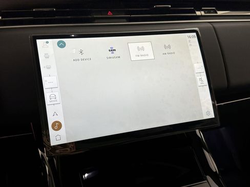 New 2026 Land Rover Range Rover Sport Dynamic SE image 18