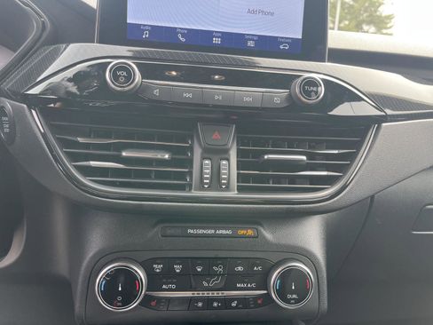 Used 2023 Ford Escape ST-Line image 18