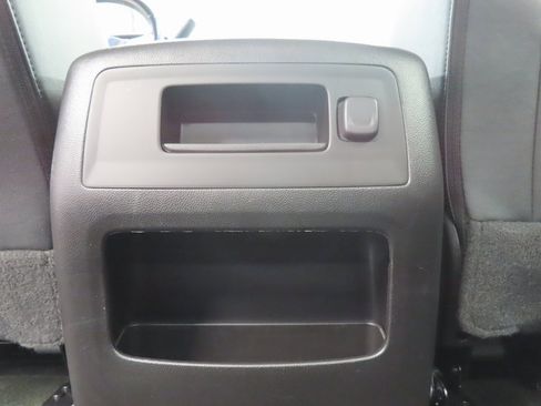 Used 2016 GMC Sierra 1500 SLT w/ SLT Premium Package image 10