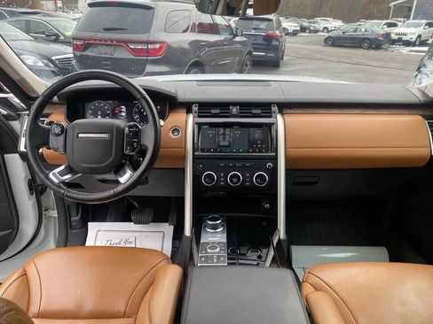 Used 2019 Land Rover Discovery HSE Luxury image 15