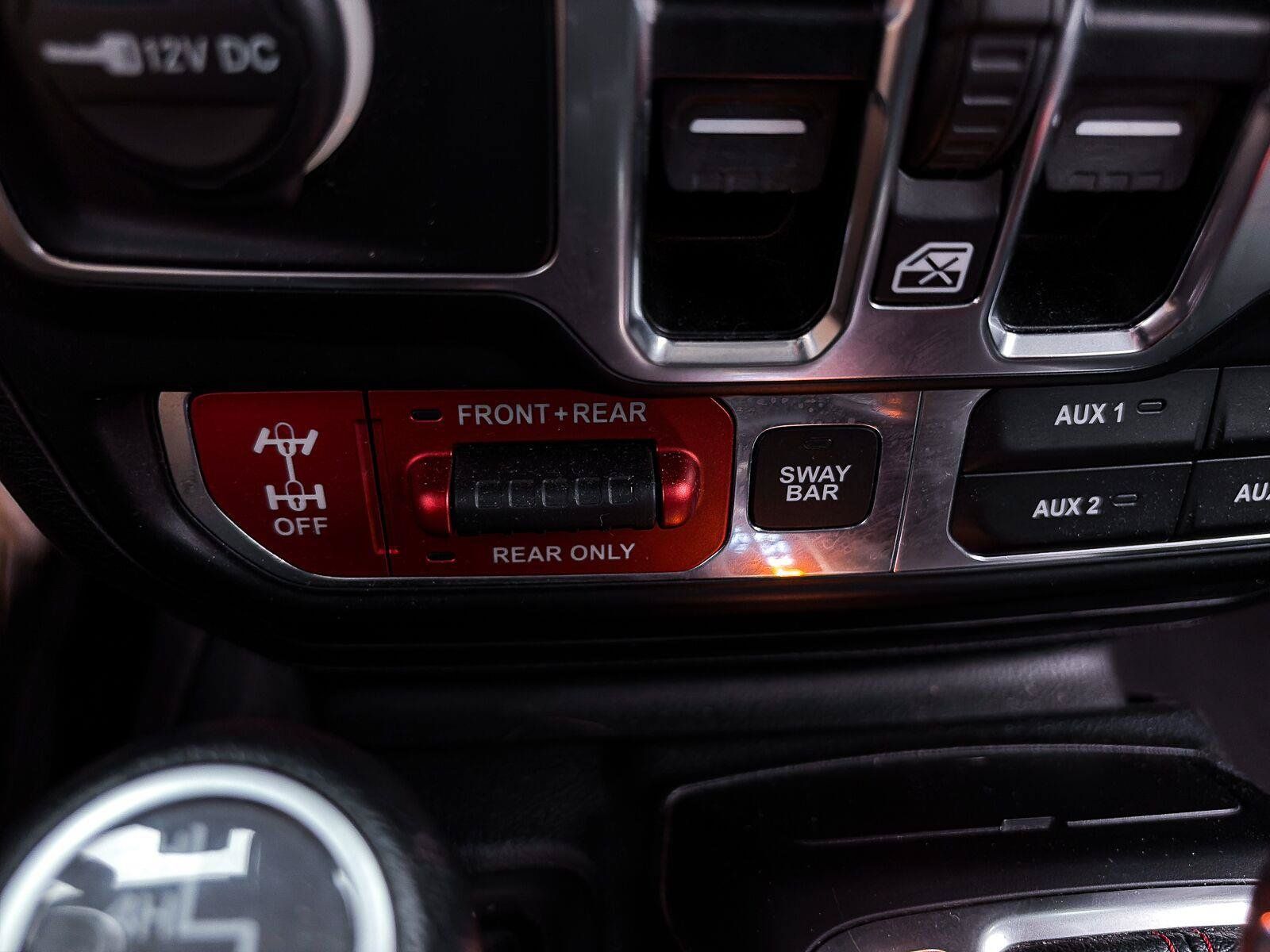 Used 2019 Jeep Wrangler Unlimited Rubicon AWD/4WD image 24