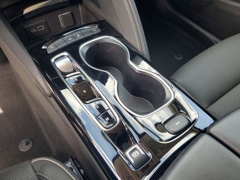 Used 2023 Buick Envision Essence FWD image 24