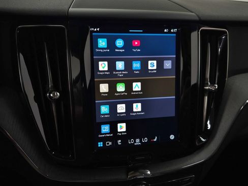 Certified 2025 Volvo XC60 B5 Plus AWD/4WD image 25