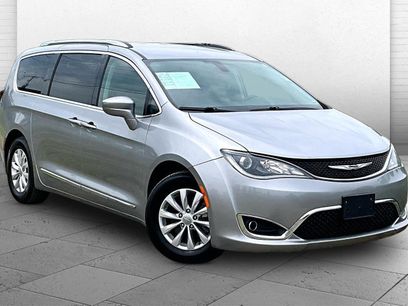Used 2018 Chrysler Pacifica Touring-L