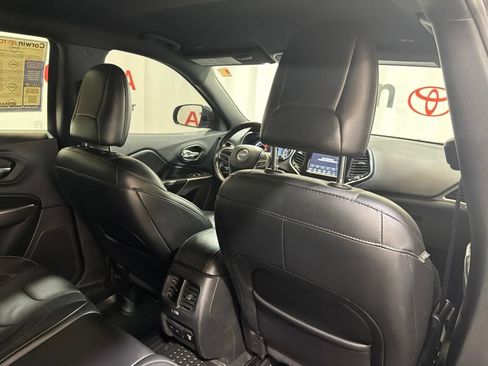Used 2019 Jeep Cherokee High Altitude AWD/4WD image 15