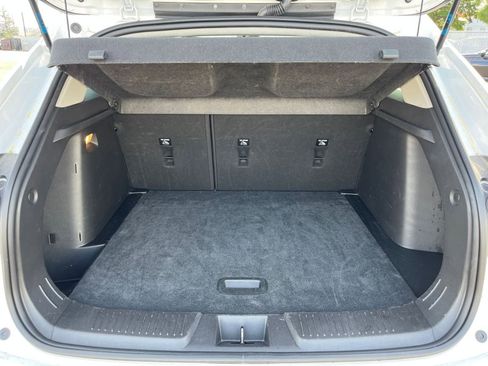 Used 2025 Chevrolet Trax LT image 30