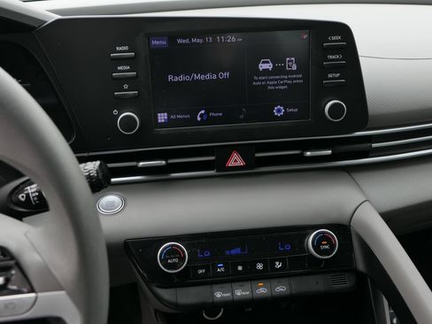 Used 2023 Hyundai Elantra SEL FWD image 18