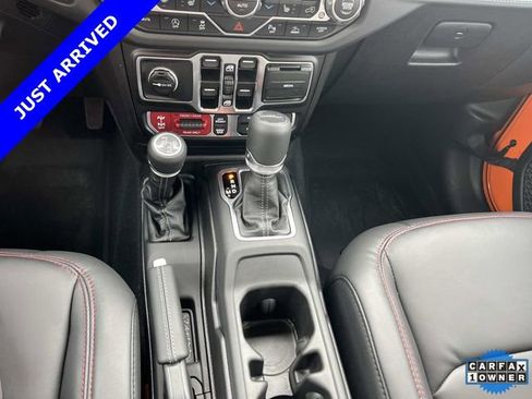 Certified 2025 Jeep Gladiator Rubicon AWD/4WD image 30