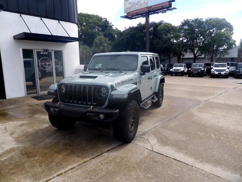 Used 2023 Jeep Wrangler Unlimited Rubicon 392 w/ Dual Top Group image 2
