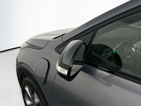 Used 2023 Chevrolet Bolt EUV LT w/ Convenience Package image 16