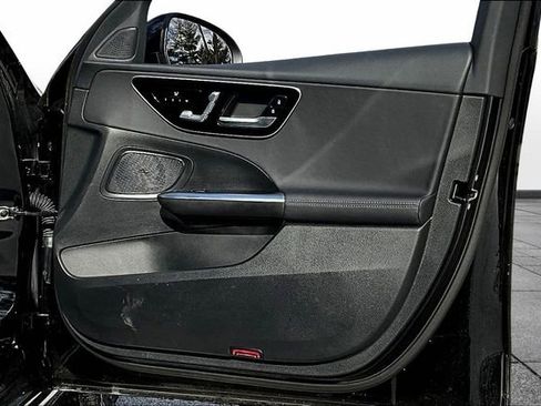 Used 2024 Mercedes-Benz C 300 4MATIC Sedan image 27