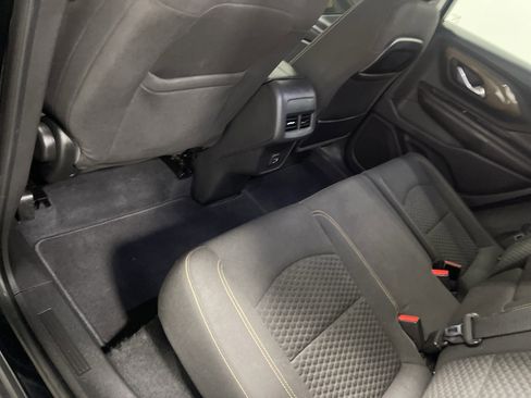 Used 2020 GMC Terrain SLE w/ Elevation Edition image 17