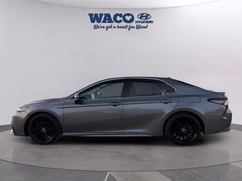 Used 2021 Toyota Camry XSE image 6