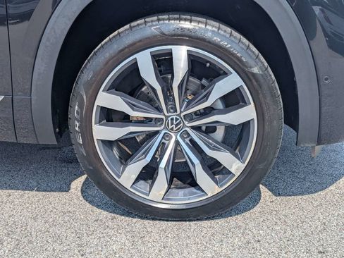 Used 2022 Volkswagen Atlas Cross Sport SEL Premium R-Line AWD/4WD image 10