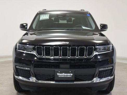 Used 2023 Jeep Grand Cherokee L Limited w/ Trailer Tow Group (B) image 3