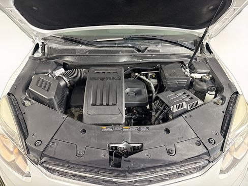 Used 2017 Chevrolet Equinox LT w/ Convenience Package image 38