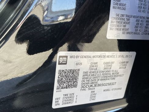 Certified 2025 Chevrolet Silverado 1500 High Country image 36