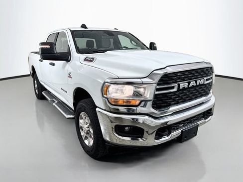 Used 2024 RAM 2500 Big Horn AWD/4WD image 1