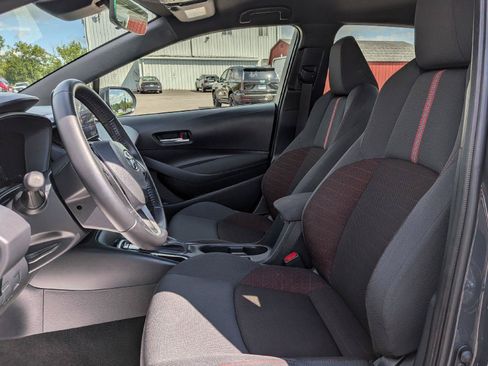 Used 2026 Toyota Corolla SE FWD image 11