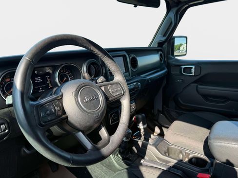 Certified 2023 Jeep Wrangler Sport AWD/4WD image 9