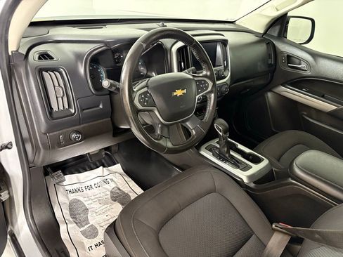Used 2022 Chevrolet Colorado LT w/ Fleet Safety Package image 18