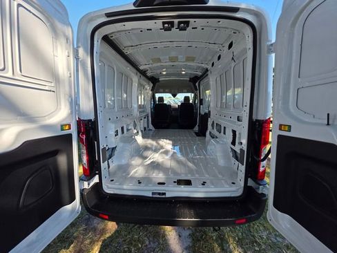 New 2026 Ford Transit 250 148 Medium Roof image 22